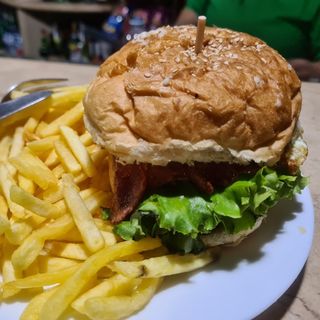 Menu Hambúrguer à Brasão
