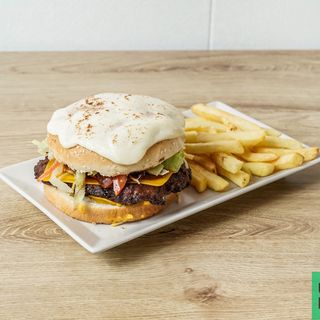 Hamburguesa guayaca