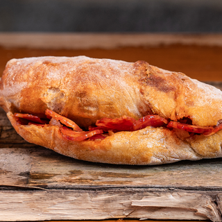 Merendeira com torresmos