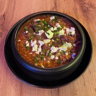 Giouvetsi - tradycyjne danie greckie