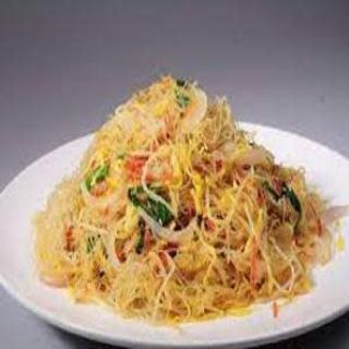 204. Fideos De Arroz Frito Ternera