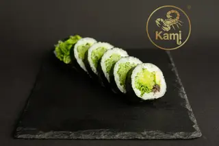 Futomaki z doradą w tempurze