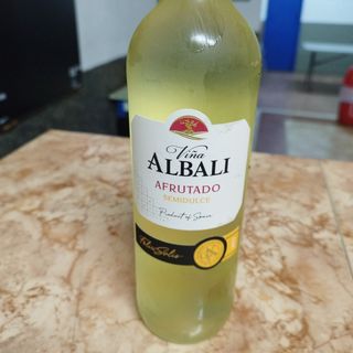 Vino blanco afrutado