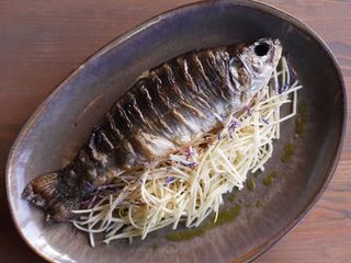 Форель запечена з лимонним пастернаком (200/60g)