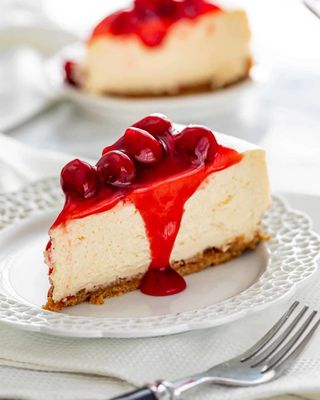 Cheesecake Con Salsa De Frutos Rojos
