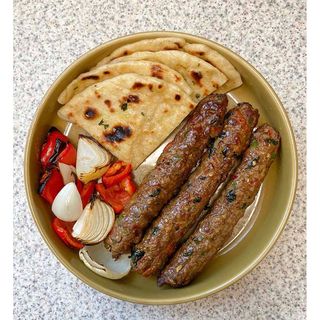 Chicken Seekh Kebab With Naan (8 Pieces)
