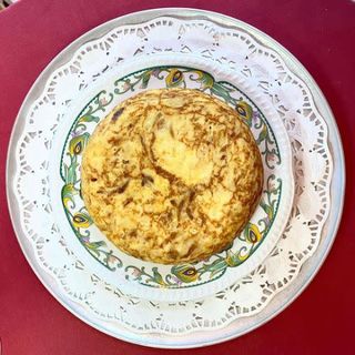 Tortilla De Patatas con cebolla (1.500 G.)