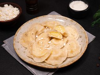 Pierogi z ziemniakami i serem  - 10 szt. (na gorąco)