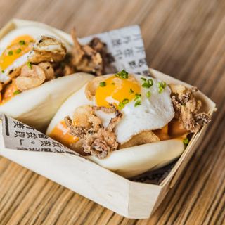 Bao de Chipirones Fritos (2 Uds.)