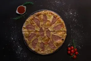 Pizza Vesuvio 