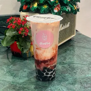 STRAWBERRY BOBA MILK TEA 草莓啵啵茶