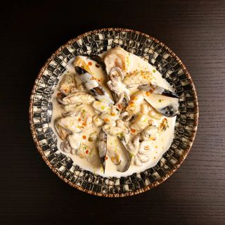 Fructe de mare în sos cremos