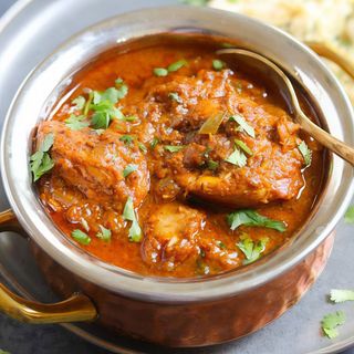 Faal And Vindaloo Dishes Chicken