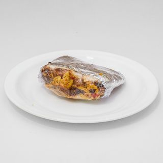 Arepa con carne de hamburguesa