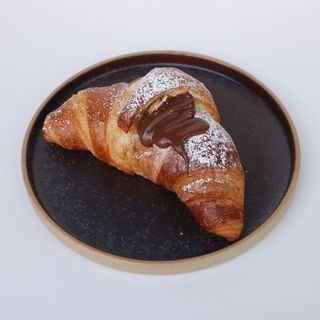 Desayuno Dulce De Croissant Relleno Crema Nutella