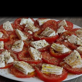 Ensalada De Tomate Aliñado