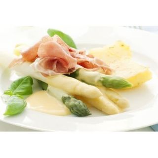 Espárragos Trigueros Con Jamón