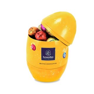 Ovo de Metal da Páscoa com Ovinhos