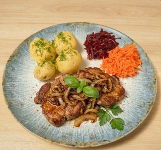 Karkówka z cebulą