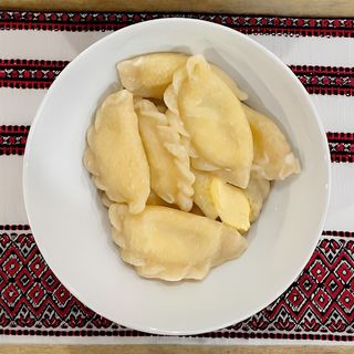 ვარენიკი ყველით 10 ცალი