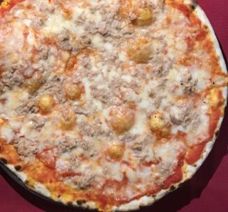 Pizza tonno