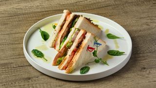 Клаб-сэндвич с говядиной