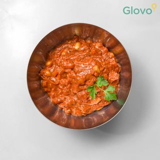 Боб с лютеница