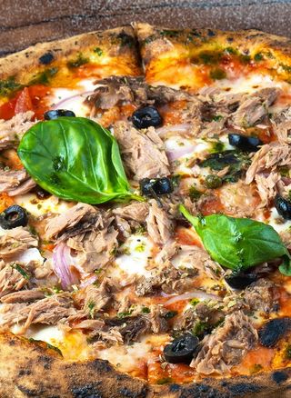 Pizza Tonno E Cipolla