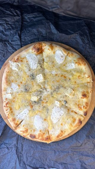 Pizza 4 Fromages