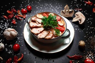 Рамен с курицей (560 гр.)