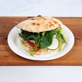 Vegetarijanski sendvič lepinja sa sirom