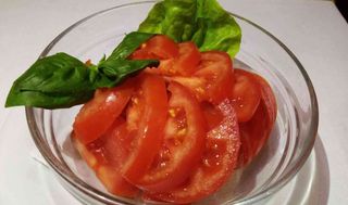 Salata de Rosii cu Ulei de masline si Sare de Mare