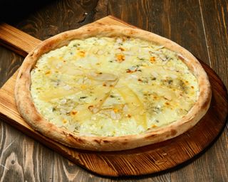 Піца В Пера Б'янка (760 г)