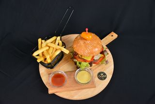 Cheeseburger + frites