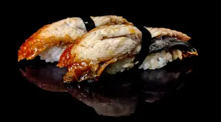UNAGI  NIGIRI (węgorz, sos unagi)   (2 szt)