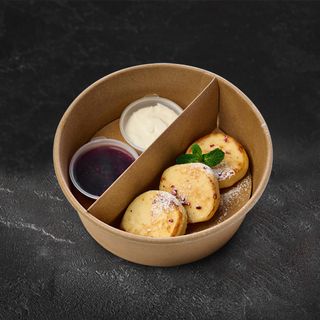 Сирники з Йогуртовим кремом та Малиновим джемом (243г)