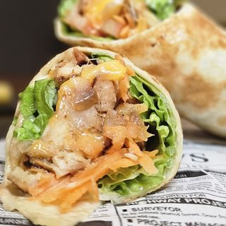Wrap Chicken ao Molho Manga + Fritas + Coca-Cola 33cl