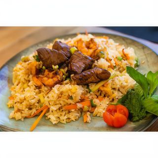 Arroz japonés con solomillo de ternera