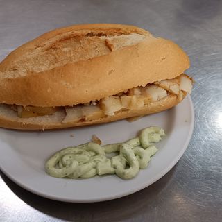 Bocadillo De Tortilla Francesa Normal