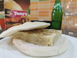 Bocadillo De Tortilla Española