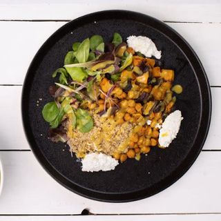 Ensalada quinoa y garbanzos 