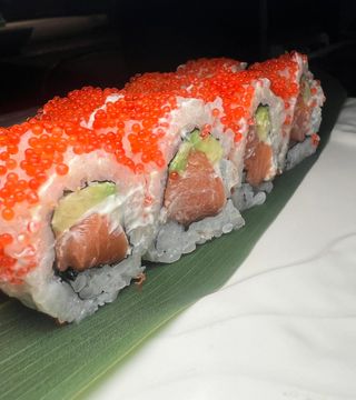 Uramaki philadelphia roll