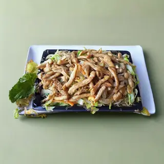 Massa de Arroz com Frango