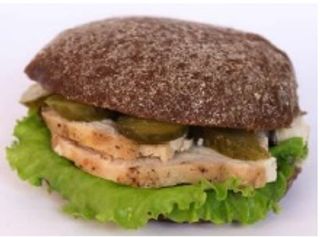 Гамбургер солодовий з куркою