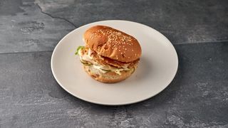 Trodupli pileći burger