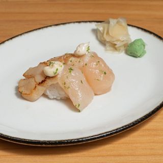 Nigiris de Vieira de Dos Texturas