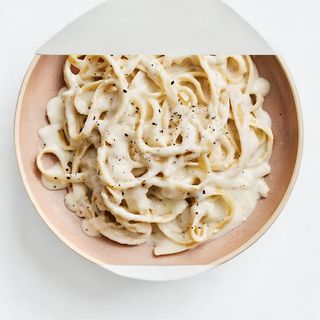 Alfredo Pasta (Creamy/Tomato)