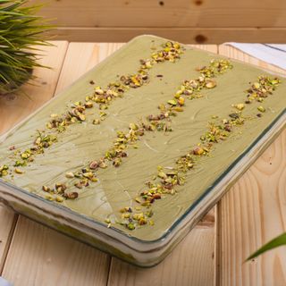 Сладкиш шам фъстък с вишни, крем маскарпоне и шоколад (200 гр)