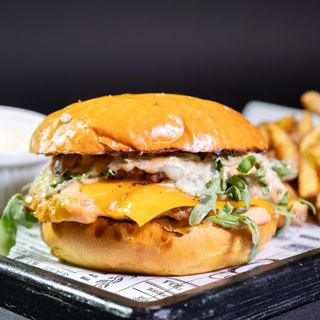 BLUE CHEESE SMASHED BURGER