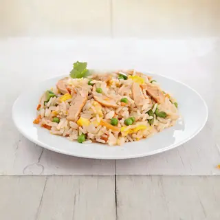 124. Пържен ориз с пилешко (800г)